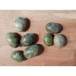 Jade, Nefrit cuddle sten