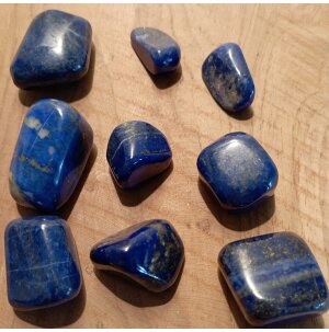Lapis lazuli, trumlad sten